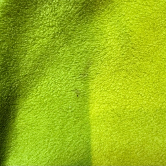 Dr. Seuss Grinch hooded blanket - Picture 9 of 12